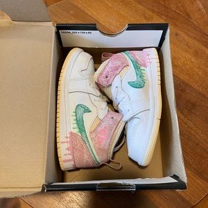 New in box Jordan true flight gt. Little kids size 8c.